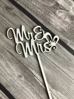 Топпер "Mr&Mrs" 10*20 см (мдф) Топпер "Mr&Mrs" 10*20 см (мдф)
